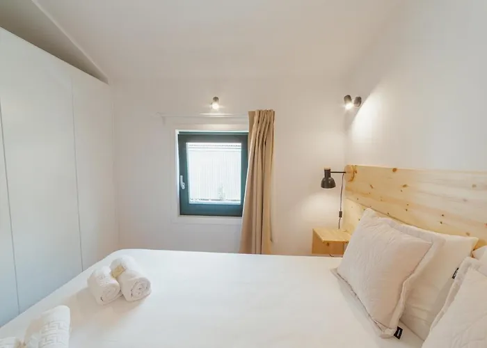 Cedofeita Loft By Hosty Διαμέρισμα *